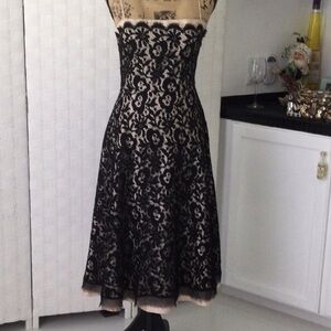 Woman’s Tessuto Party Cocktail Dress size 6 color black & a light peach #508